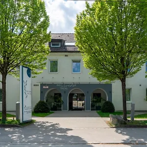 https://siddiqi-pension.getmunichhotels.com